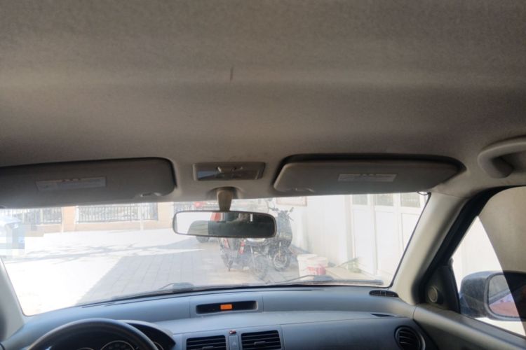 Used Suzuki Swift 2013 1.3L Manual Value Edition Headliner