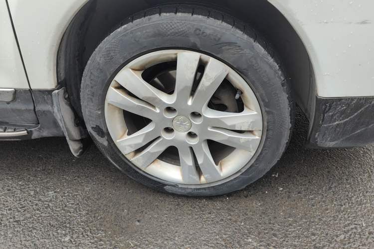 Used Peugeot 3008 2015 1.6THP Automatic Prestige Edition
