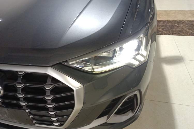 Used Audi Q3 2019 35 TFSI Fashion Dynamic Model