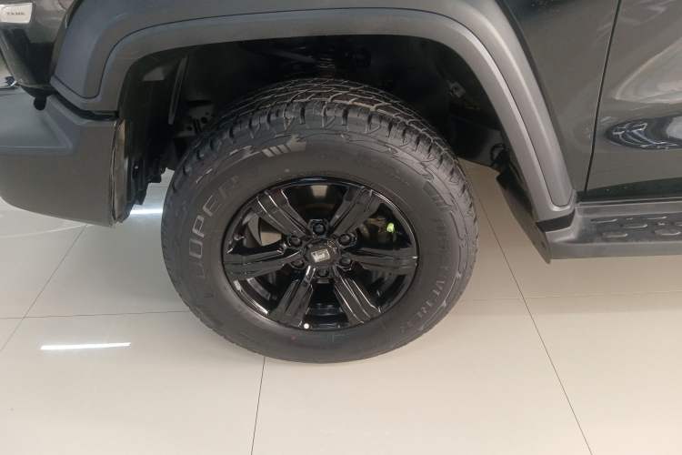 Used Tank 300 2021 Off-Road Edition 2.0T Challenger Left Front Wheel Hub