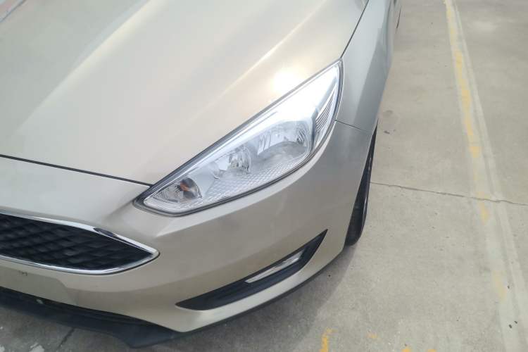 Used Ford Focus 2015 Hatchback 1.6L Automatic Comfort Model Left Front Headlight