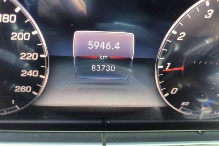 Used Mercedes-Benz E-Class 2018 Facelift E 200 L Sport Edition