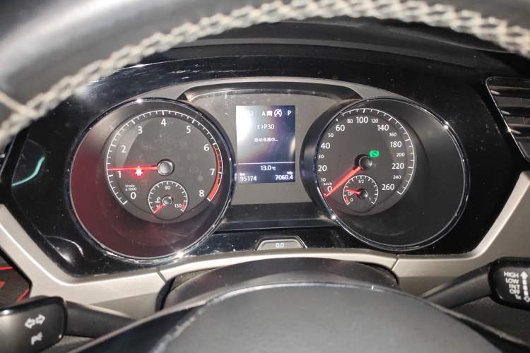 Used Volkswagen Touran 2018 Volkswagen Touran L 280TSI DSG Boundary Edition 7 Seats China V Emission Standard