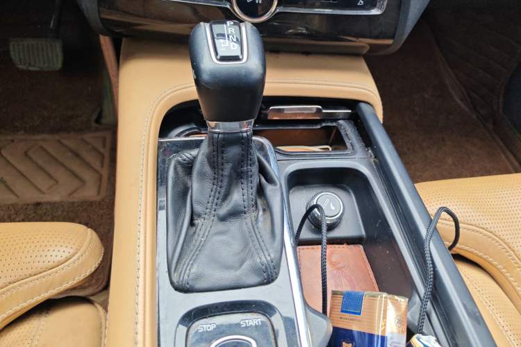 Used Volvo XC90 2015 T6 Zhiya Edition 7-seater Gear Lever