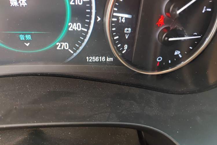 Used Buick LaCrosse 2018 28T Luxury Model
