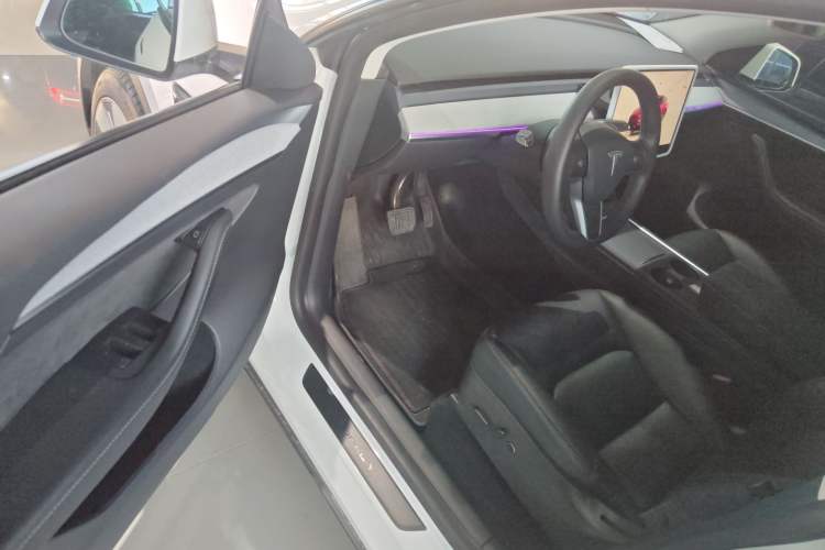 Used Tesla Model Y 2022 Rear-Wheel-Drive Version
