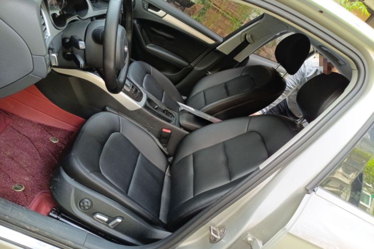 Used Audi A4L 2016 35 TFSI Collector's Edition Automatic Standard Model
