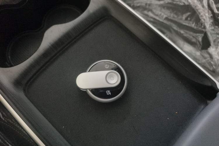 Used Bestune Yueyi 03 2025 445km Joyful Edition Vehicle Key