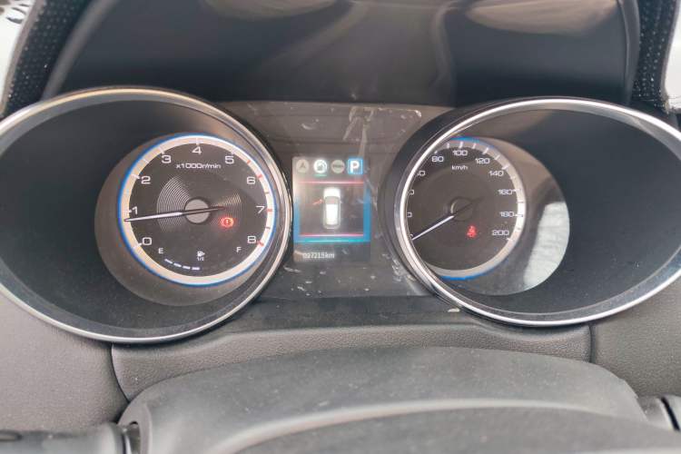 Used Dongfeng Aeolus AX4 2018 1.6L DCT Trendy & Stylish Model with Sunroof Instrument Cluster