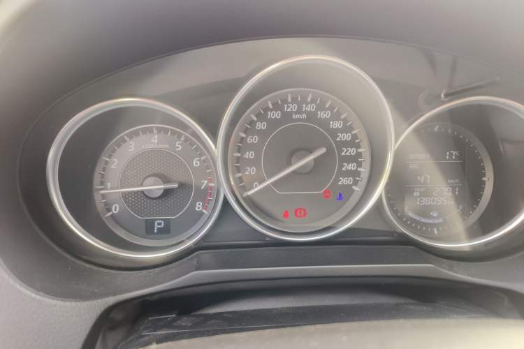 Used Mazda Atenza 2015 2.0L Blue Sky Luxury Edition