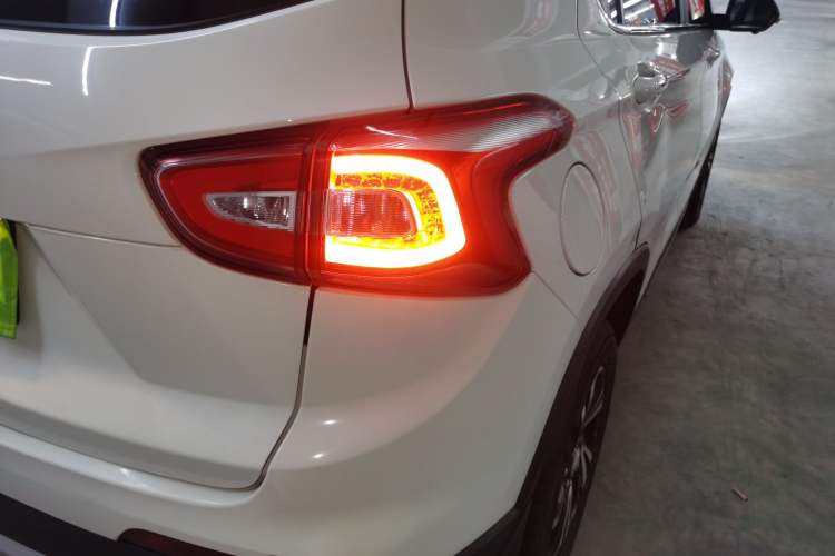 Used Baojun 510 2017 1.5L Automatic Luxury Model Right Rear Taillight