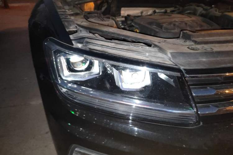 Used Volkswagen Tiguan L 2019 330TSI Automatic Two-Wheel Drive Panoramic Comfort Edition China VI Standard