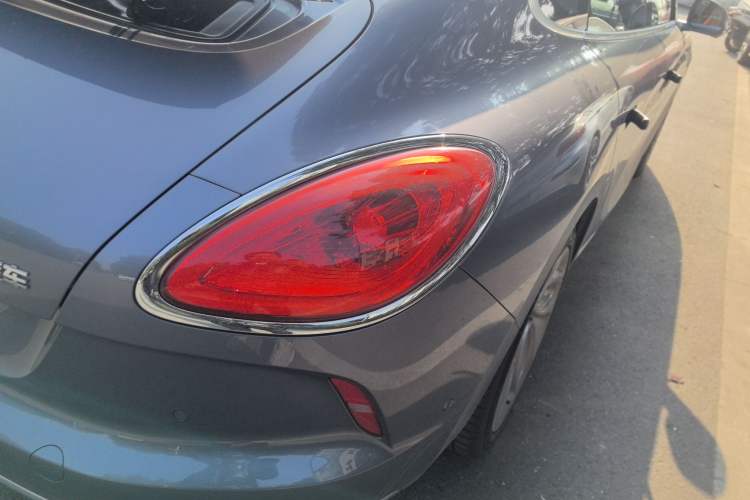 Used ORA Lightning Cat 2022 555 km Luxury Edition