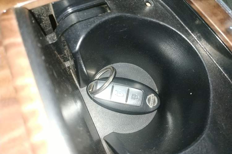 Used Nissan Patrol 2016 5.6L Standard Edition
