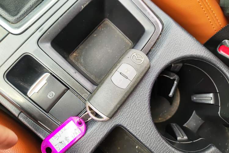 Used Mazda CX-5 2015 2.0L Automatic Two-Wheel Drive Urban Version
