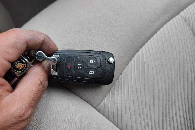 Used Buick GL8 2014 2.4L CT Luxury Business Comfort Edition Vehicle Key