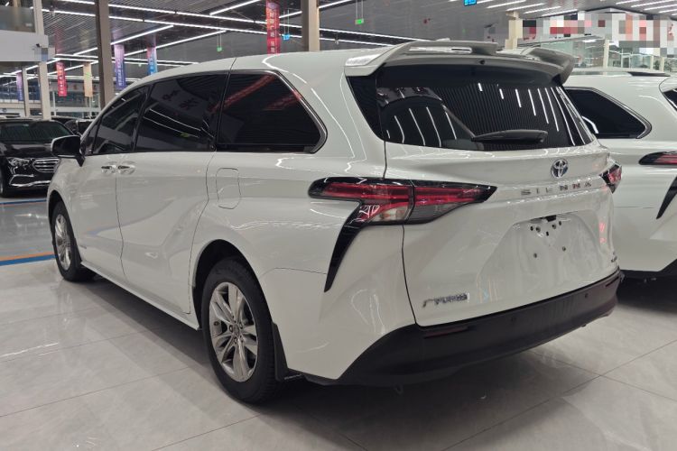 Used Toyota SIENNA 2023 2.5L Hybrid Comfort Edition Rear Left 45 Deg