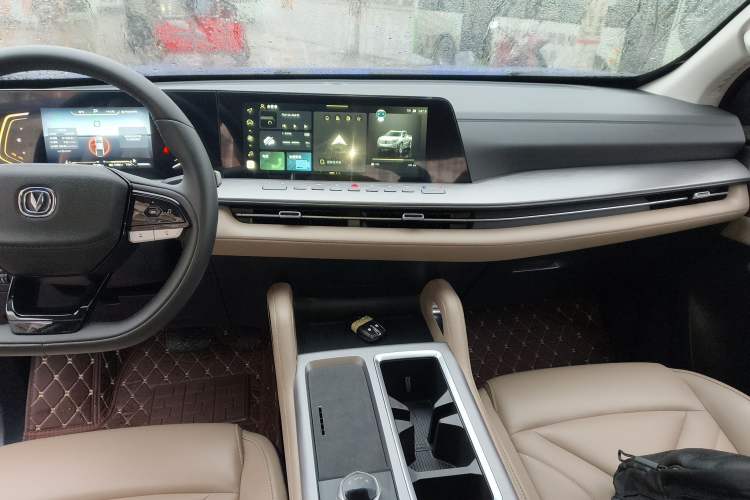 Used Changan Hunter 2024 Knight Edition Flagship Model Dual-Motor All-Wheel Drive Standard Box