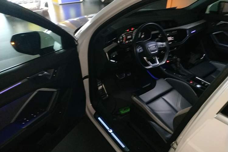 Used Audi Q3 2024 35 TFSI Fashion Dynamic Edition
