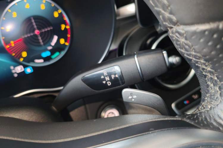 Used Mercedes-Benz C-Class 2020 Restyled C 260 L Sport Edition Gear Lever