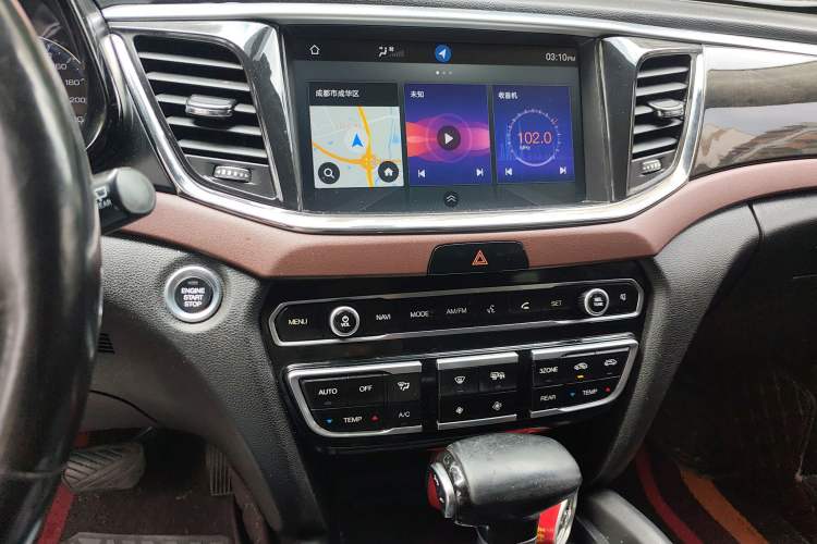 Used GAC Trumpchi GS8 2017 320T Two-Wheel Drive Luxury Smart Connectivity Version (7 Seats)