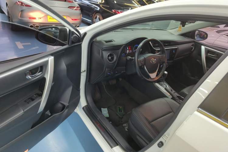 Used Toyota Corolla 2017 Revised Version 1.2T S-CVT GL-i Leather Edition
