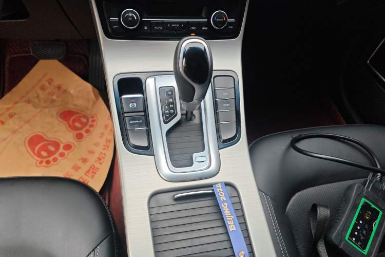 Used Geely Auto Emgrand GL 2017 1.8L DCT Elite Model Gear Lever