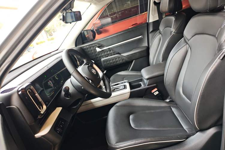 Used Hyundai ix35 2023 Musso 2.0L Prestige LUX Edition