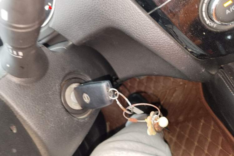 Used Nissan Qashqai 2016 2.0L CVT Elite Edition Vehicle Key