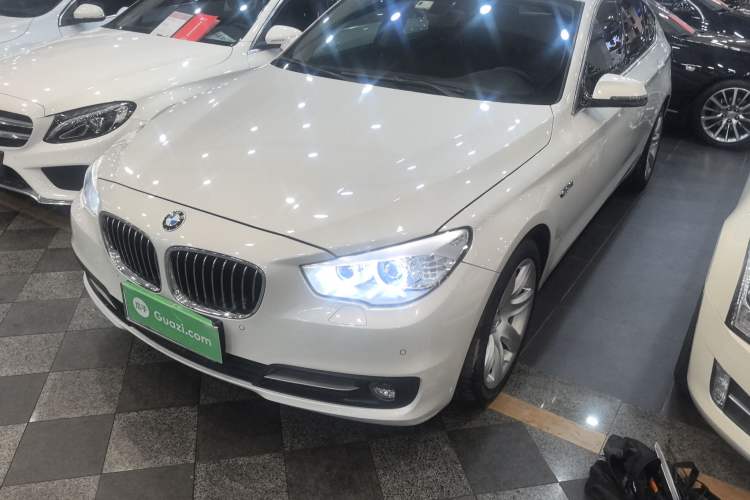 Used BMW 5 Series GT 2017 528i Leading Model