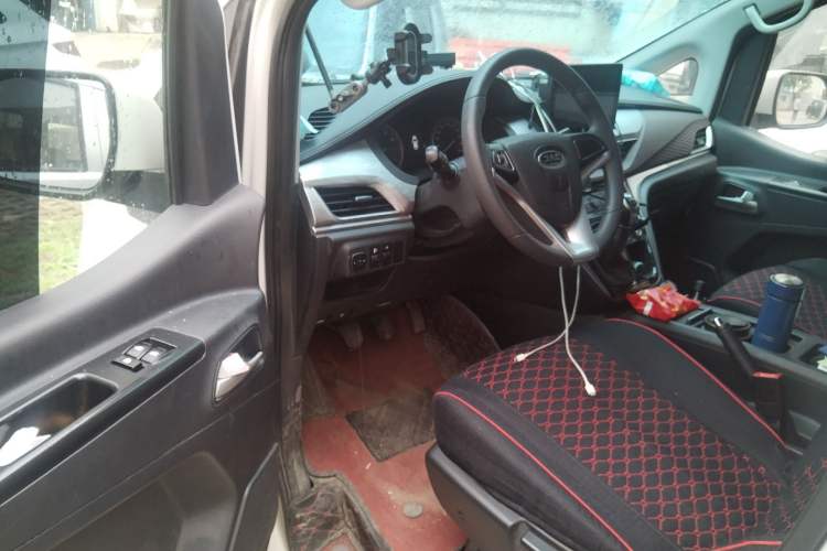 Used JAC Refine M3 2023 1.8L 7/8-Seater Elite Edition Driver Seat