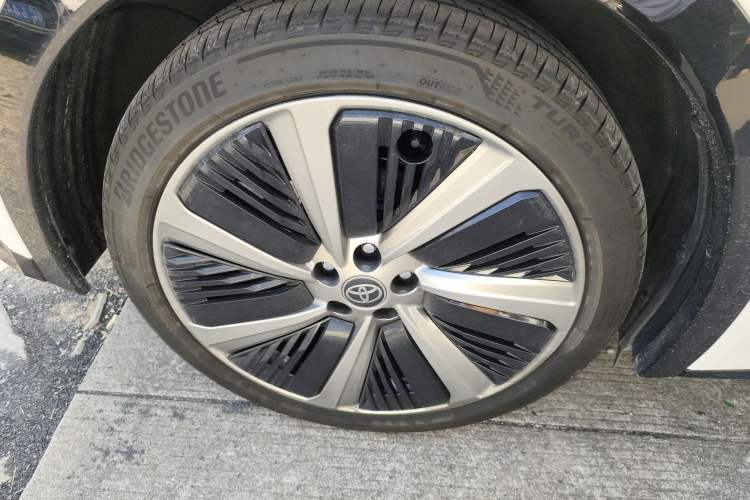 Used Toyota bZ5 2025 Model 550 PRO Smart Driving Edition
