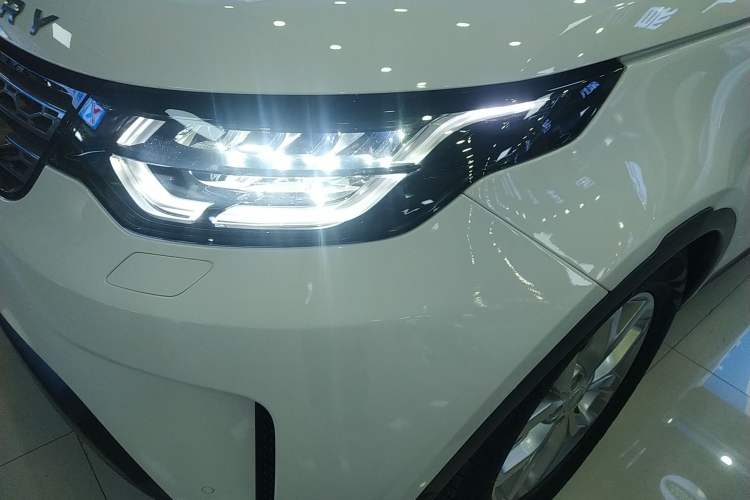 Used Land Rover Discovery 2020 3.0 SC V6 SE