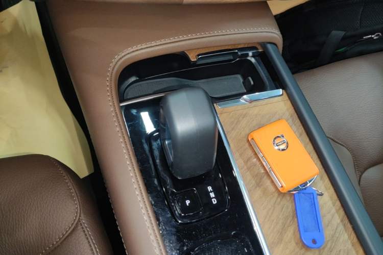 Used Volvo XC90 2024 B5 SmartDrive Luxury Edition 5 Seats
