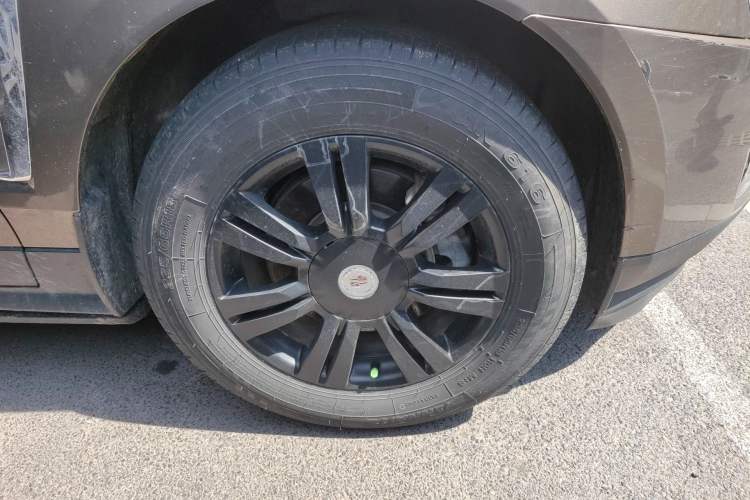 Used Cadillac SRX 2015 3.0L Comfort Version Right Front Wheel Hub