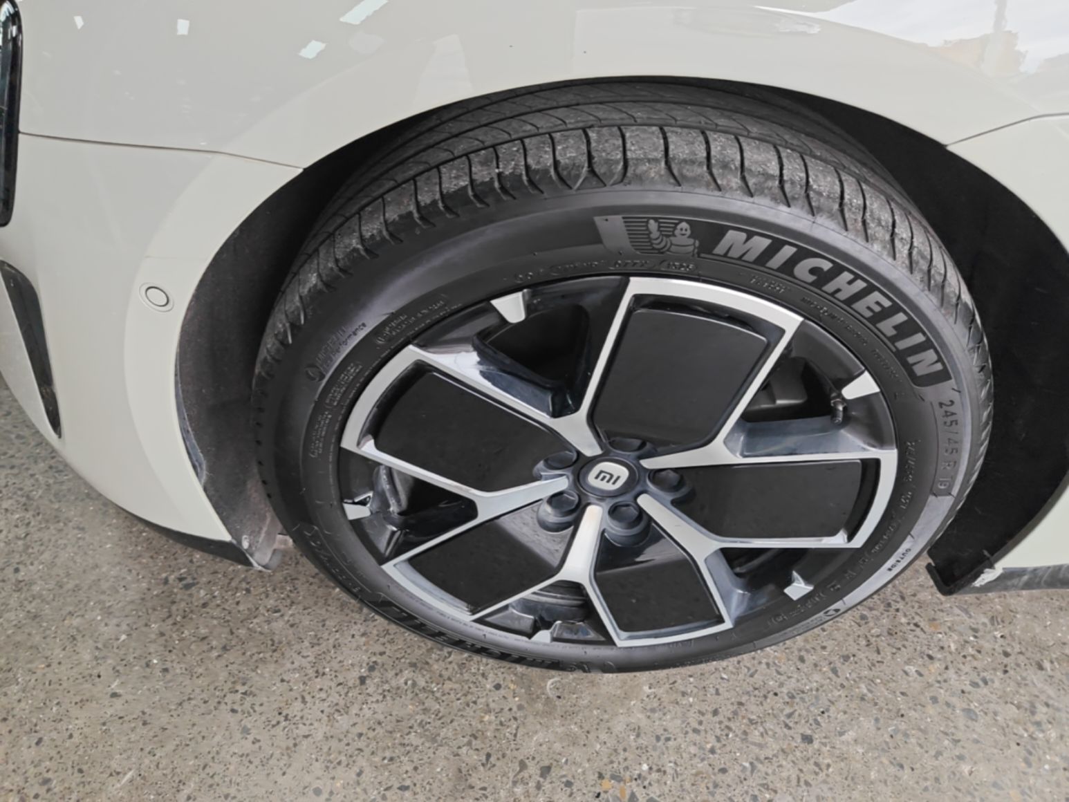 Xiaomi Auto SU7 2024 Rear-Drive Long-Range Intelligent Driving Version — снимка 10