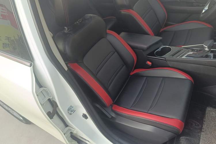 Used Venucia T60 2020 1.6L CVT Smart Drive Version China VI Standard