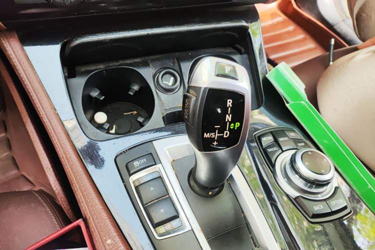 Used BMW 5 Series 2014 520Li Elegant Model Gear Lever