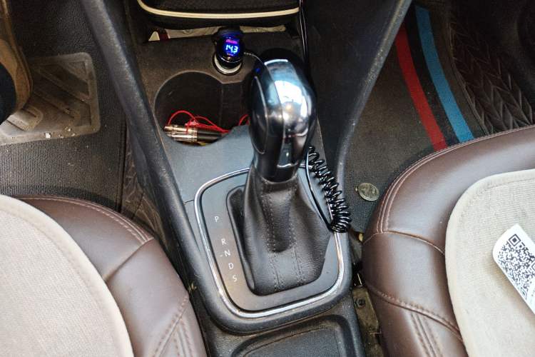 Used Volkswagen Polo 2016 1.4L Automatic Trendy Model Gear Lever