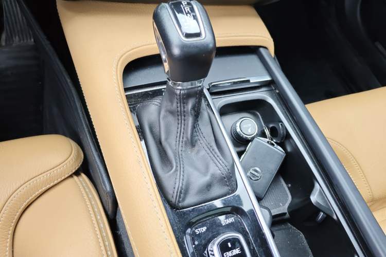 Used Volvo V90 2017 Cross Country T5 AWD Smart Range Edition