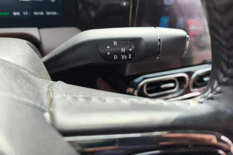 Used Leapmotor C01 2023 Range-Extended 316 Smart Edition Gear Lever