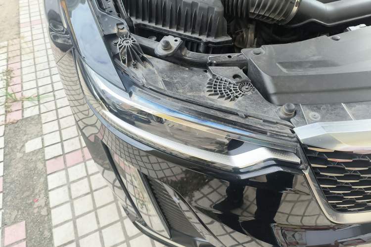 Used Cadillac XT6 2021 2.0T 7-Seater Two-Wheel-Drive Luxury Version
