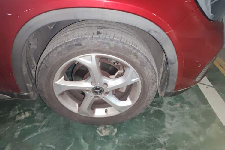 Used Mercedes-Benz GLA 2019 GLA 200 Dynamic Edition Right Front Wheel Hub