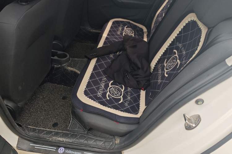 Used Volkswagen Santana 2016 1.6L Automatic Fashion Edition Left Rear Seat