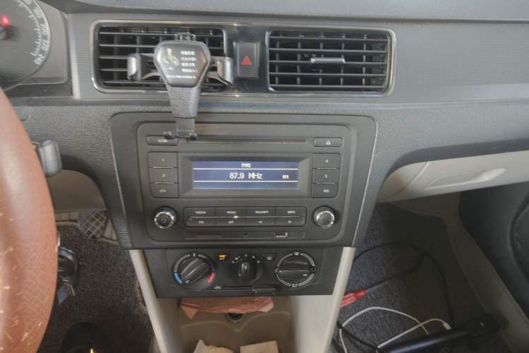 Used Skoda Rapid 2013 1.6L Manual Smart Selection Model