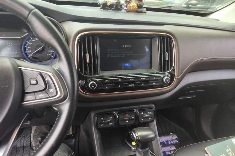 Used GAC Trumpchi GS3 2019 235T Automatic Elite Edition Audio And AC Panel