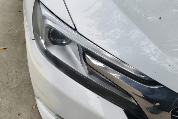 Used DS 5LS 2014 1.8L automatic Comfort version VTi140