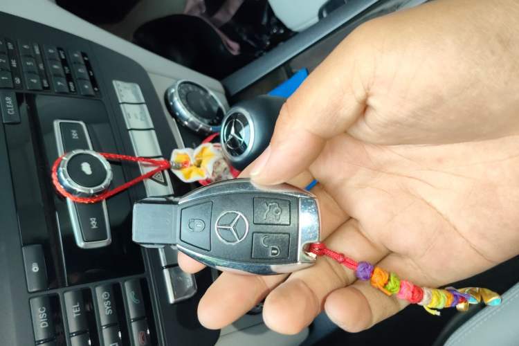 Used Mercedes-Benz C-Class 2011 C 200 CGI Fashion Model