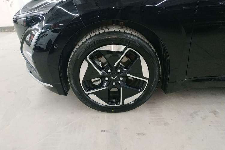 Used Wuling Xingguang 2025 610 km Smart Flagship Version Exterior 4