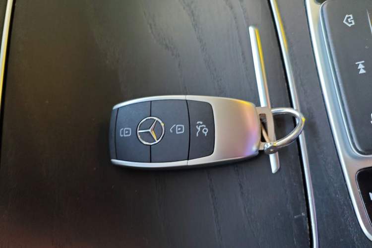 Used Mercedes-Benz C-Class 2020 C 200 L Fashion Edition Sport Version
